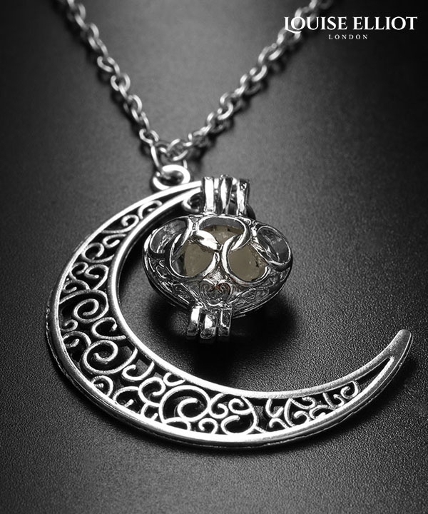 Deja Vu Moon Necklace (Silver) - Louise Elliot® Official Outlet